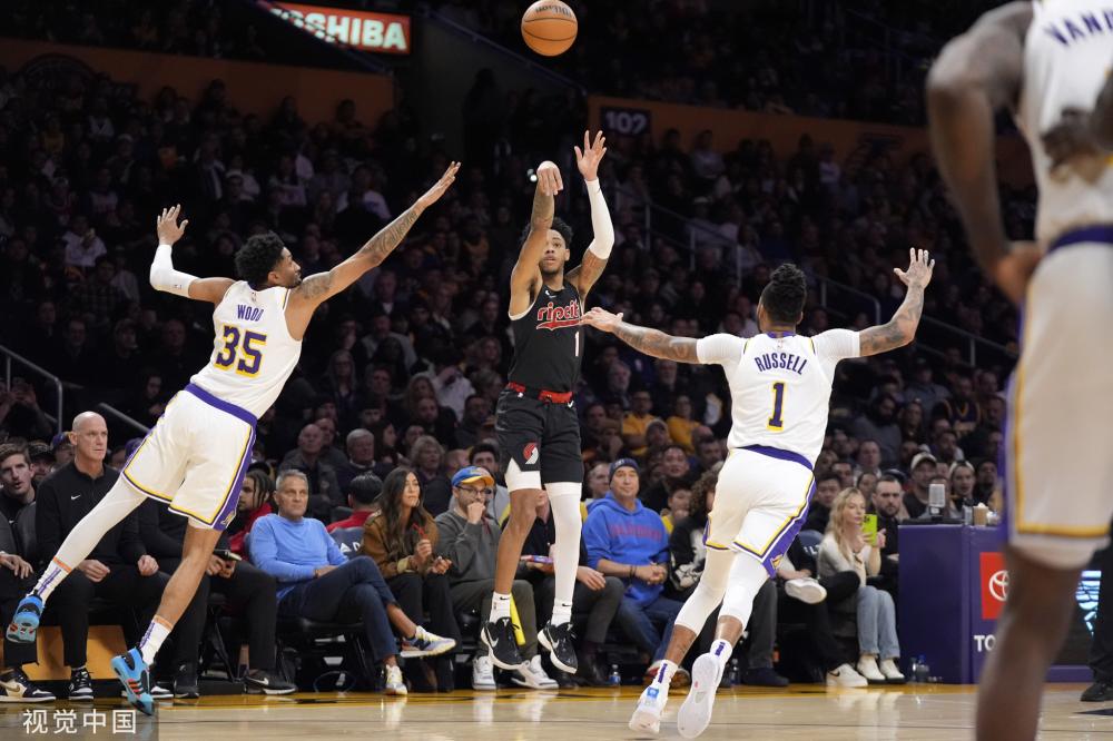 稳健表现 稳健表现