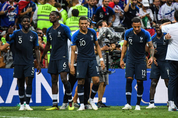 他始终相信 他始终相信